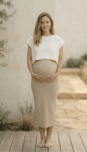 Croptop mit Bleistiftrock Umstandsmode